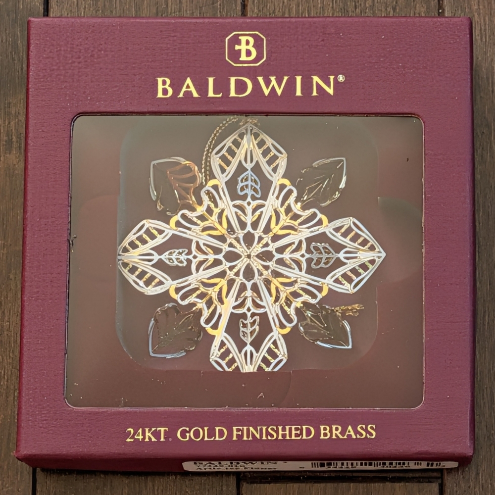 Baldwin Brass “Arctic Ice Flower” Ornament – 24kt Gold Finished Brass Snowflake - Picture 5 of 6